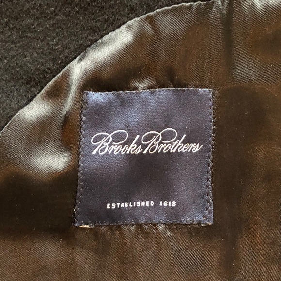 Brooks Brothers 3-Button Topcoat - Medium Length - Picture 2 of 4